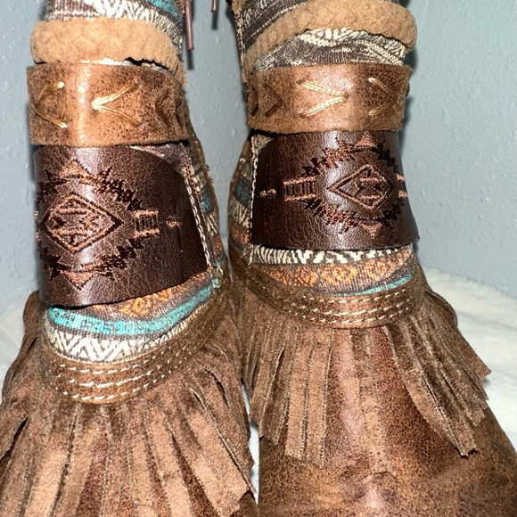 JellyPop Addison Fringe Pow Wow Cowboy Ankle Boots Bootie Women’s Sz 6.5 Aztec - Picture 4 of 14
